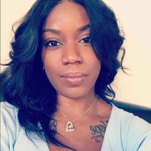 Meet your Posher, Sade